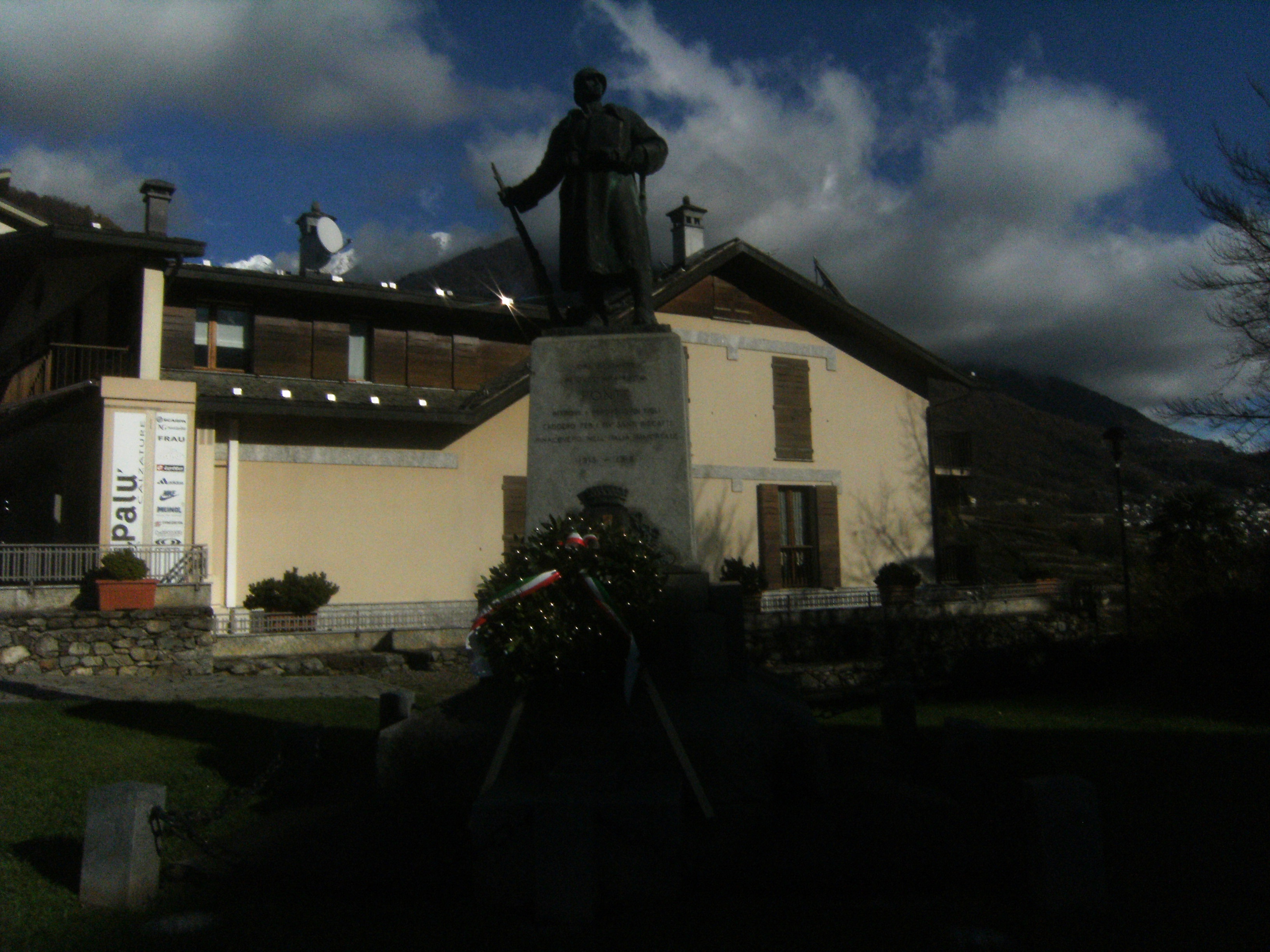 figura di soldato (monumento ai caduti - a cippo) - ambito italiano (XX secolo, XX secolo)