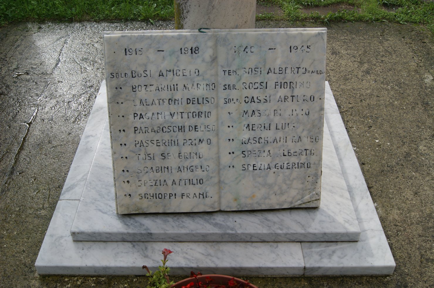 monumento ai caduti - a colonna spezzata - bottega piacentina (sec. XX)