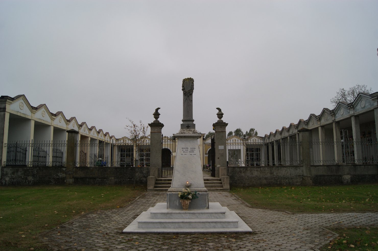 monumento ai caduti - a colonna spezzata di Cappabianca Romolo (sec. XX)