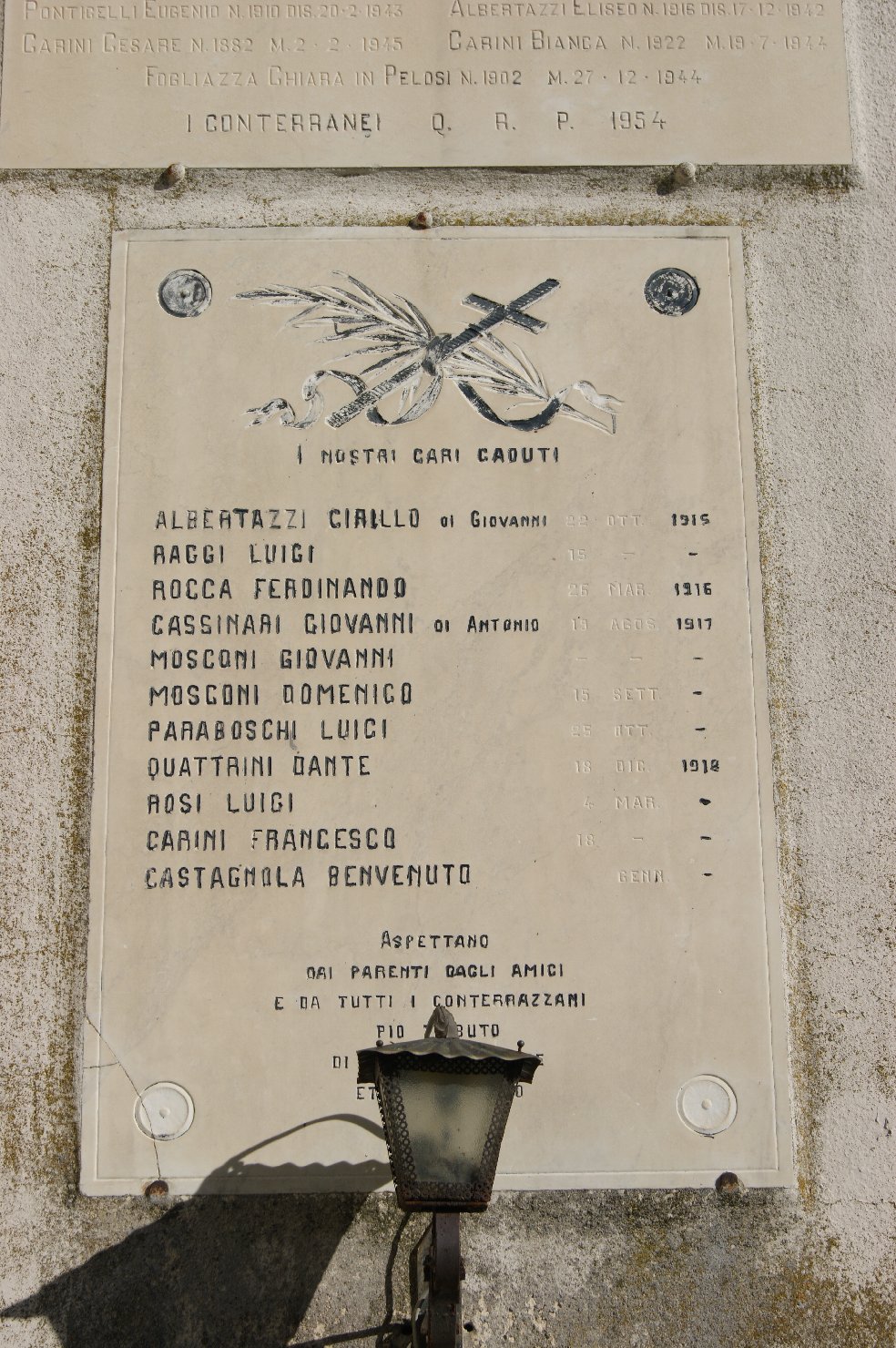 lapide commemorativa ai caduti - bottega piacentina (sec. XX)