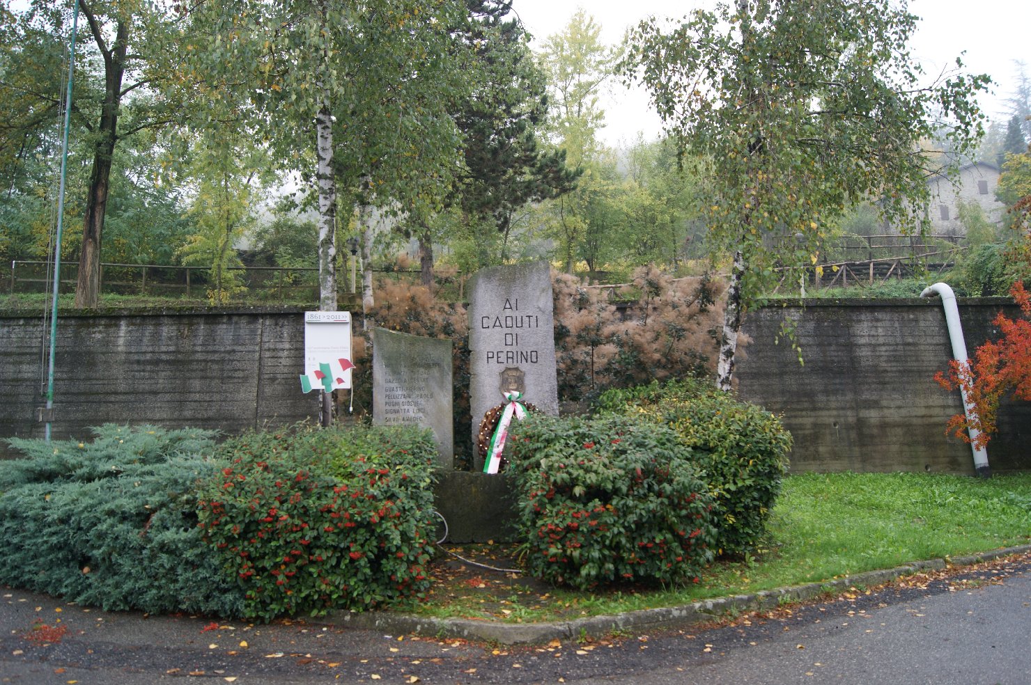 monumento ai caduti - a stele - ambito piacentino (sec. XX)