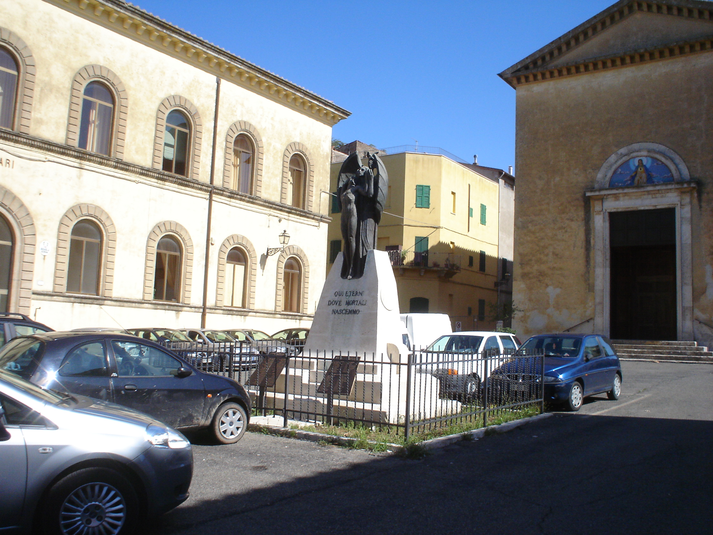 allegoria della morte del soldato (monumento - a cippo) di Prini Giovanni (sec. XX)