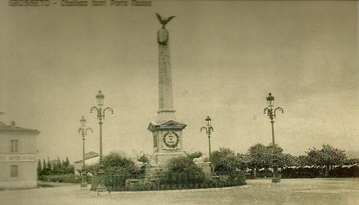 simboli delle forze armate di terra, di mare, di aria (monumento commemorativo) di Luciani Ippolito, Luciani Giuseppe (sec. XX)