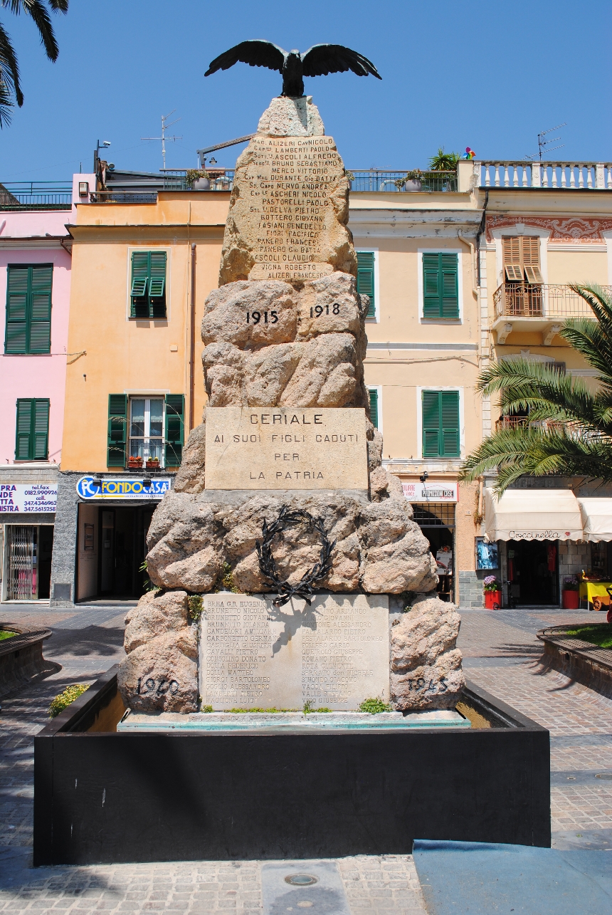 allegoria della Vittoria come aquila (monumento ai caduti - a piramide) - ambito italiano (XX)