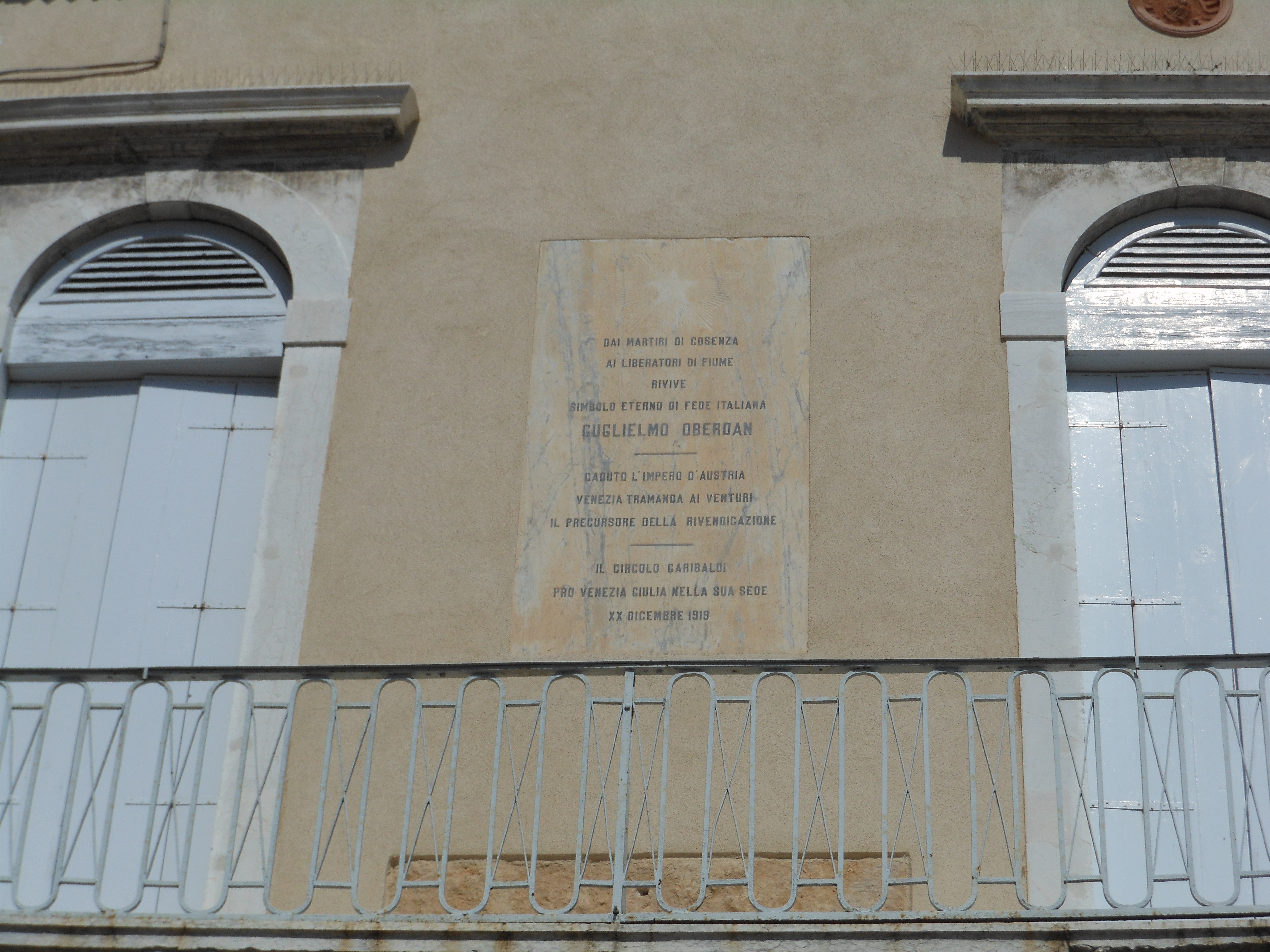 soggetto assente (lapide commemorativa ai caduti) - ambito veneziano (primo quarto sec. XX)