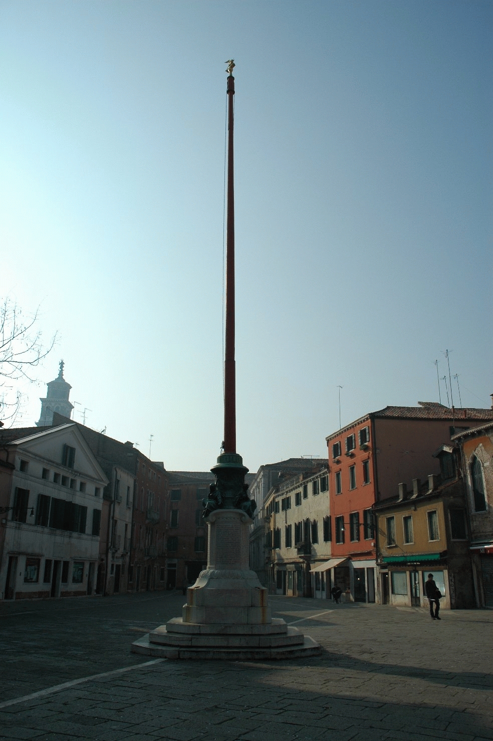 Prudenza, Vittoria, Fortezza, Temperanza, Giustizia (monumento ai caduti - a colonna) di Angelo, Franco (primo quarto sec. XX)