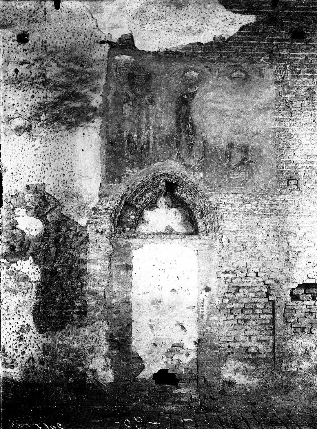 Mantova - Architetture - Dipinti murali - Restauri (negativo) di Anonimo - ambito veneto (XX)