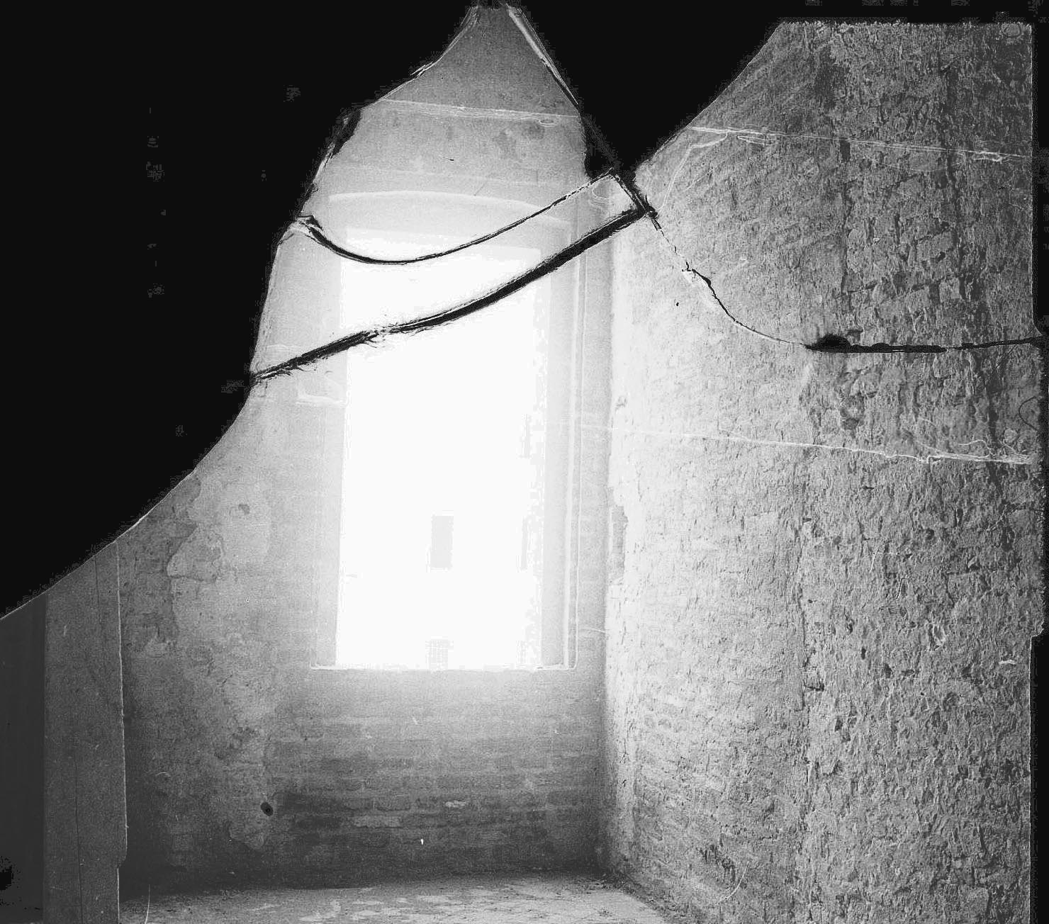 Mantova - Architetture - Restauri - Finestre (negativo) di Mantegna, Andrea, Fancelli, Luca, Anonimo (XX)