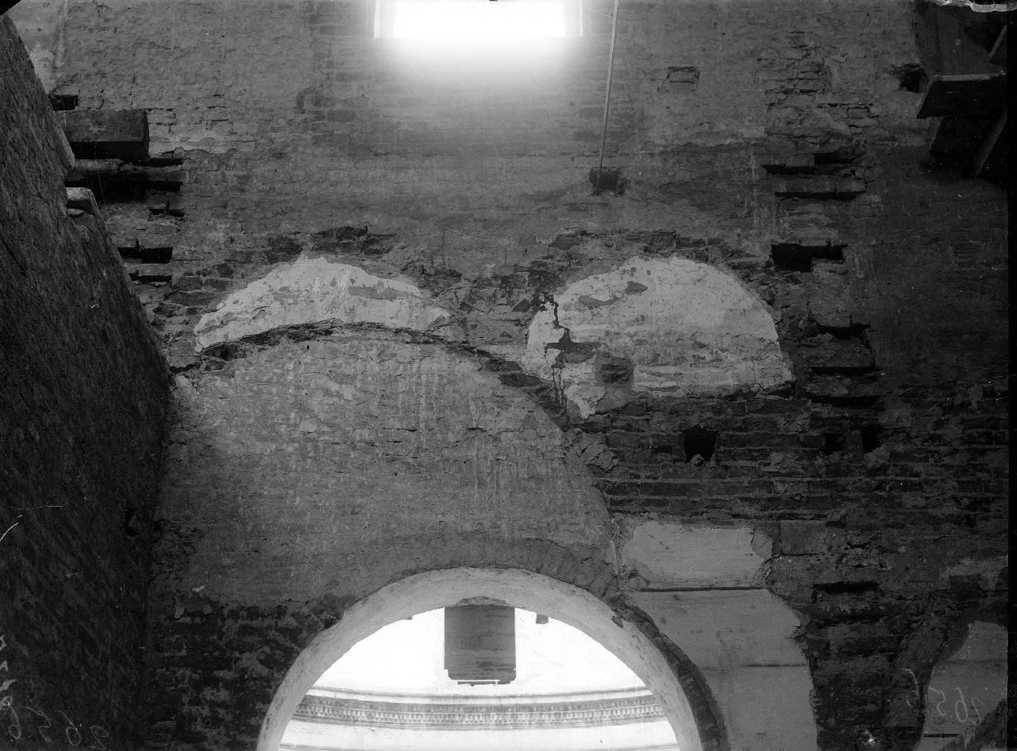 Mantova - Architetture - Restauri (negativo) di Mantegna, Andrea, Fancelli, Luca, Anonimo (XX)