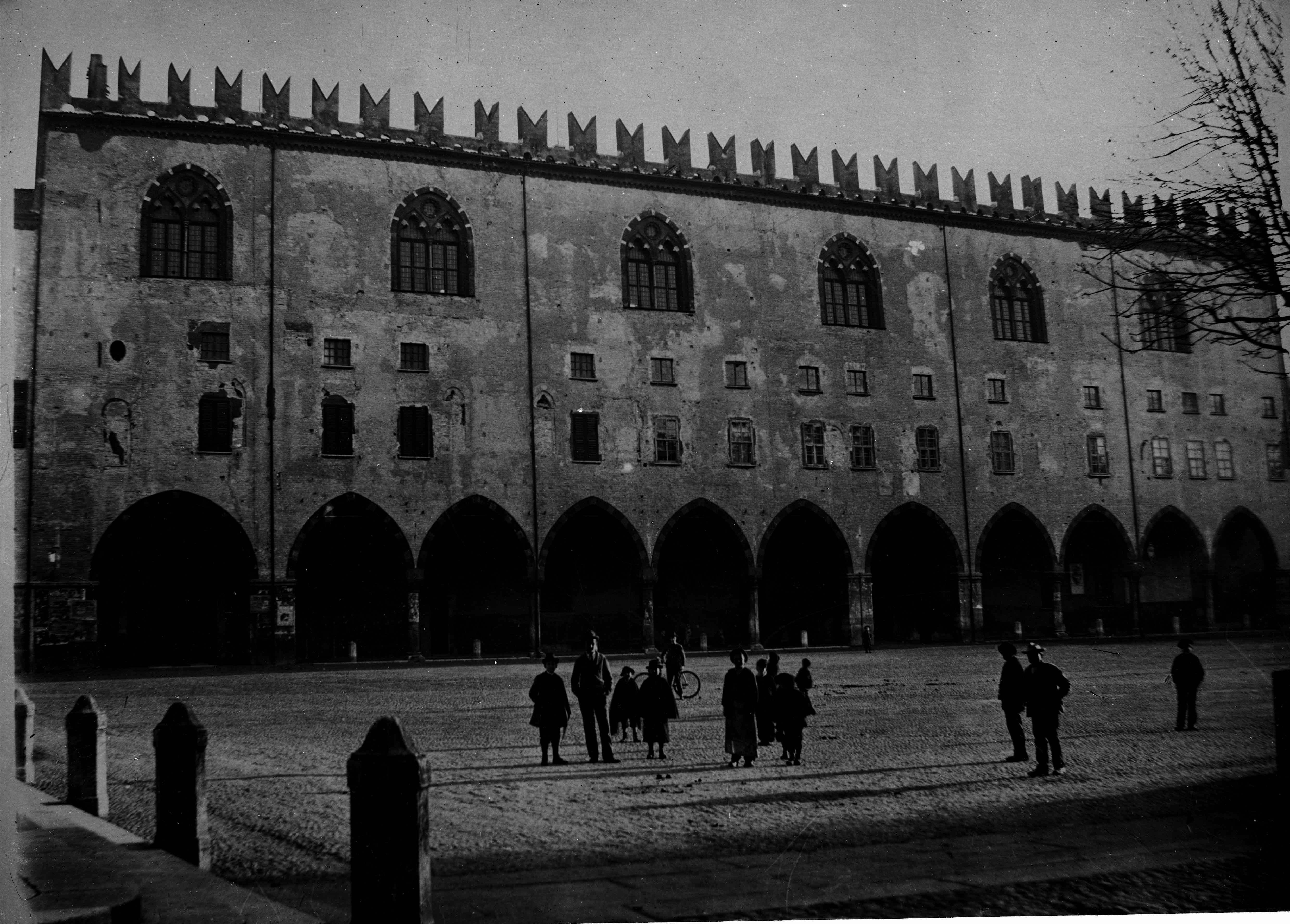 Architetture - Mantova - Palazzo Ducale (negativo) di Andrea Premi (attr) (XX)