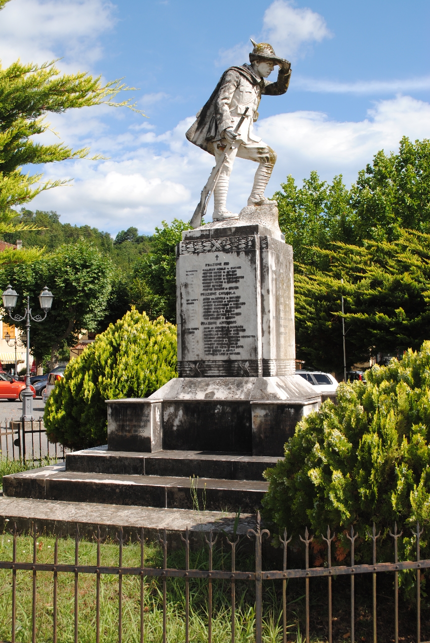 figura di soldato: alpino (monumento ai caduti - a cippo) - ambito italiano (secondo quarto XX)
