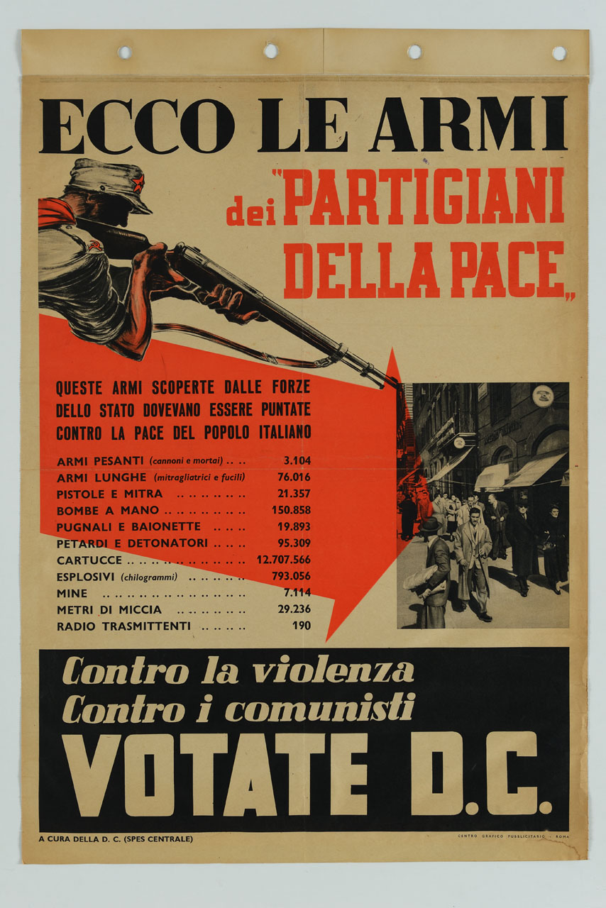comunista punta idealmente il fucile contro civili inermi (manifesto) - ambito italiano (sec. XX)