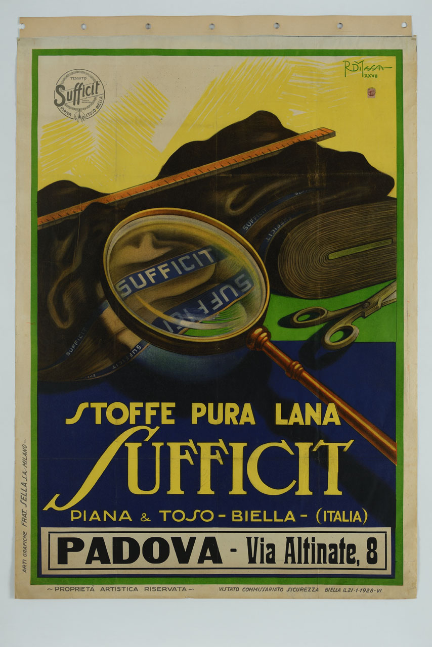 lente ingrandisce la cimosa di una pezza di stoffa con il marchio Sufficit (manifesto) di Di Massa Romano (sec. XX)