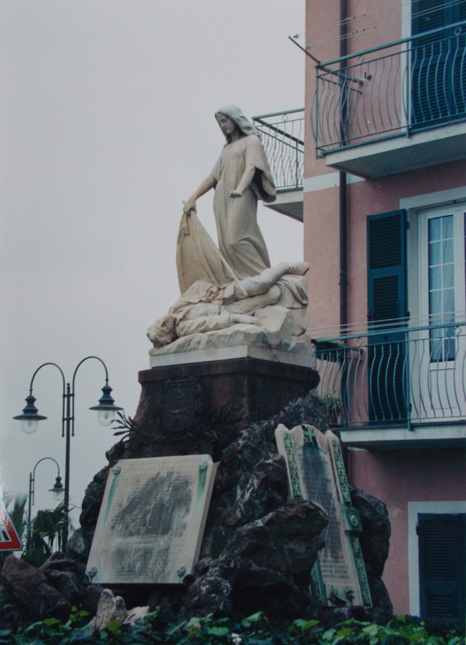 Monumento ai caduti della prima guerra mondiale (monumento, ai caduti) - Cogoleto (GE)  (XX, primo quarto)