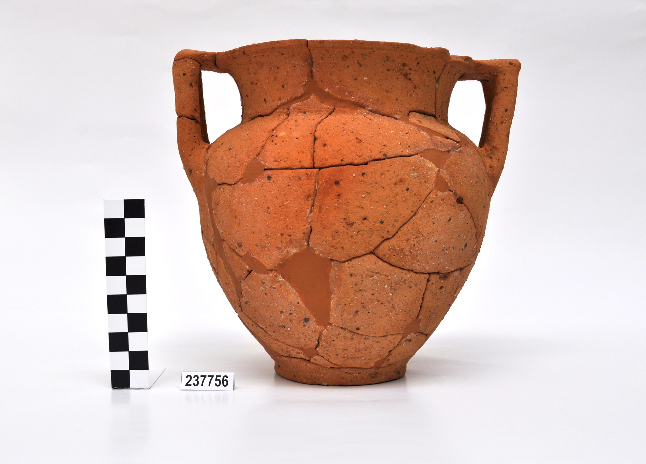 craterisco a colonnette - produzione campana (seconda metà sec. V a.C)