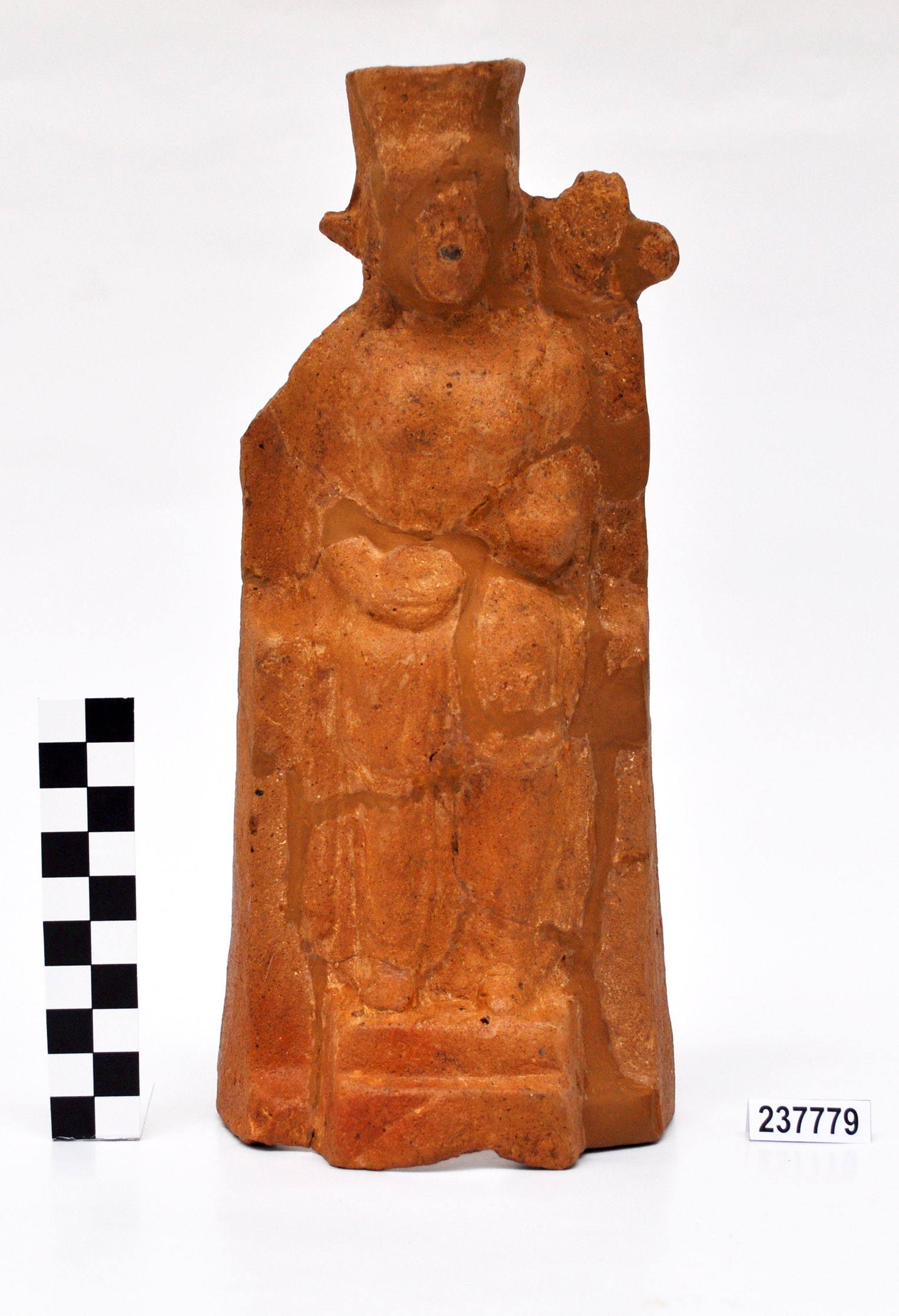 Hera in trono (statuetta) - produzione coloniale (prima metà sec. IV a.C)