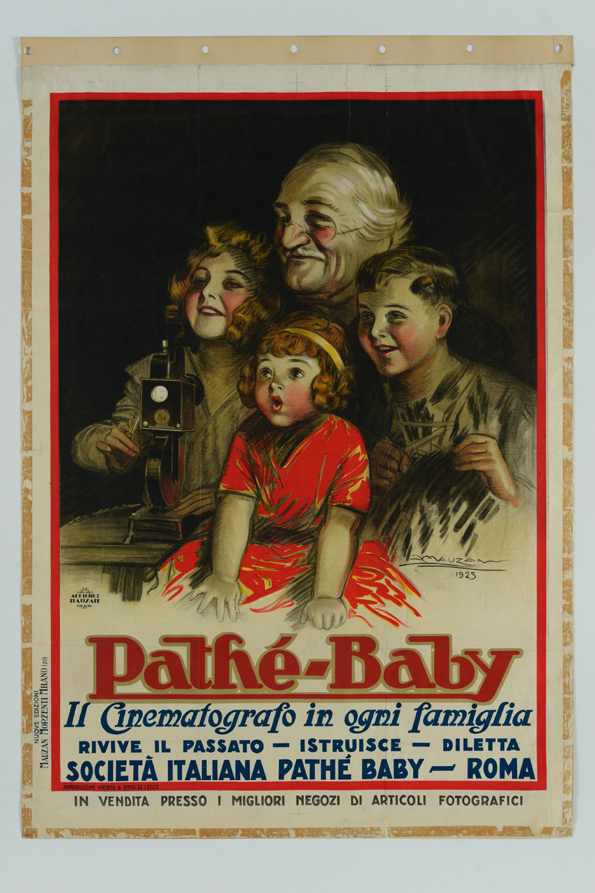 tre bambini assistono insieme al nonno a una proiezione cinematografica casalinga (manifesto) di Mauzan Achille Luciano (sec. XX)