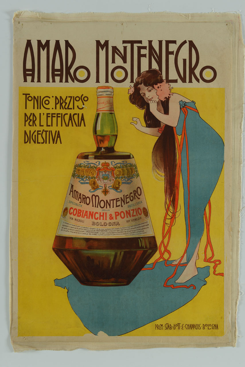 donna in abito azzurro e lunghi capelli si avvicina curiosa a una grande bottiglia (manifesto) di Dudovich Marcello (sec. XX)