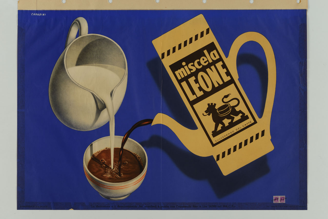 lattiera e caffettiera versano il loro contenuto in una tazza (manifesto) di Cavadini Alfredo (sec. XX)