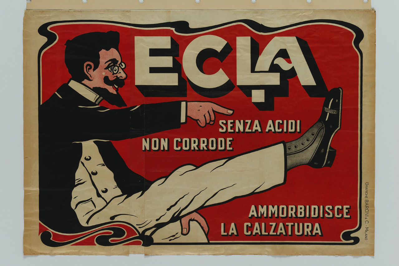 uomo seduto indica la scarpa al piede della gamba destra sollevata (manifesto) - ambito europeo (inizio sec. XX)