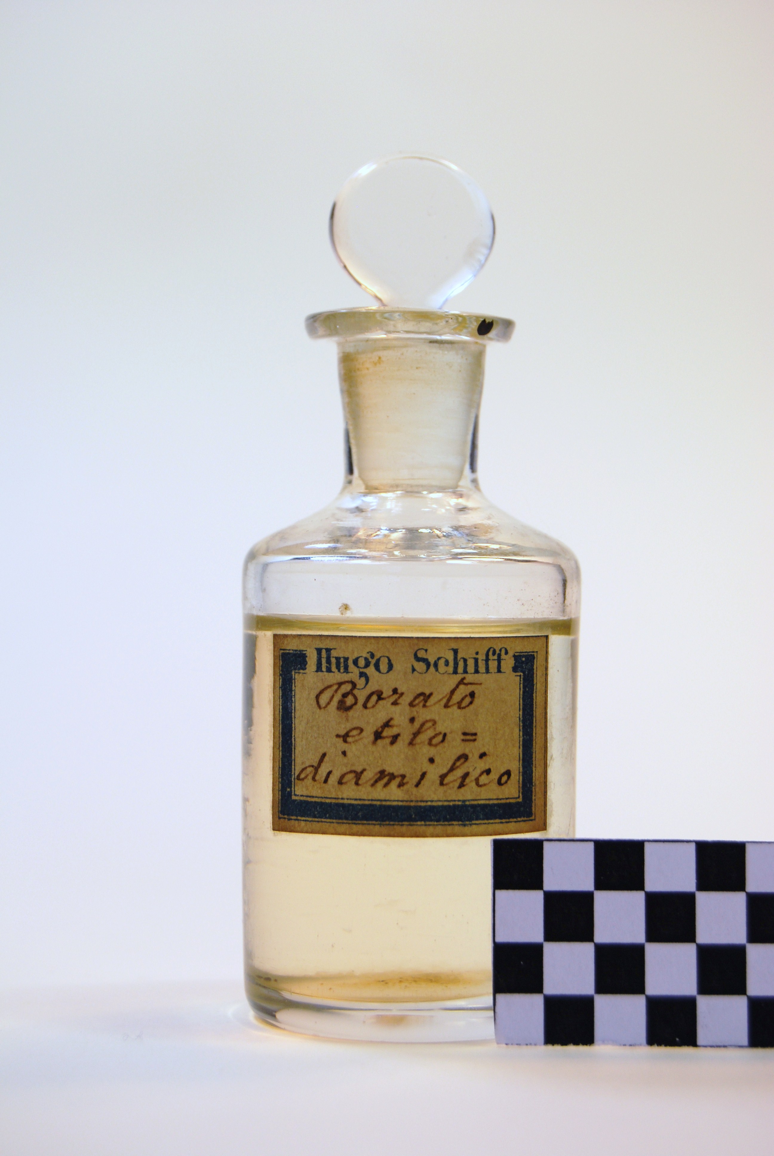 borato etilodiamilico (prodotto chimico, di sintesi) di Ugo Schiff (laboratorio) - scuola chimica fiorentina (metà/ inizio sec. XIX/ sec. XX)