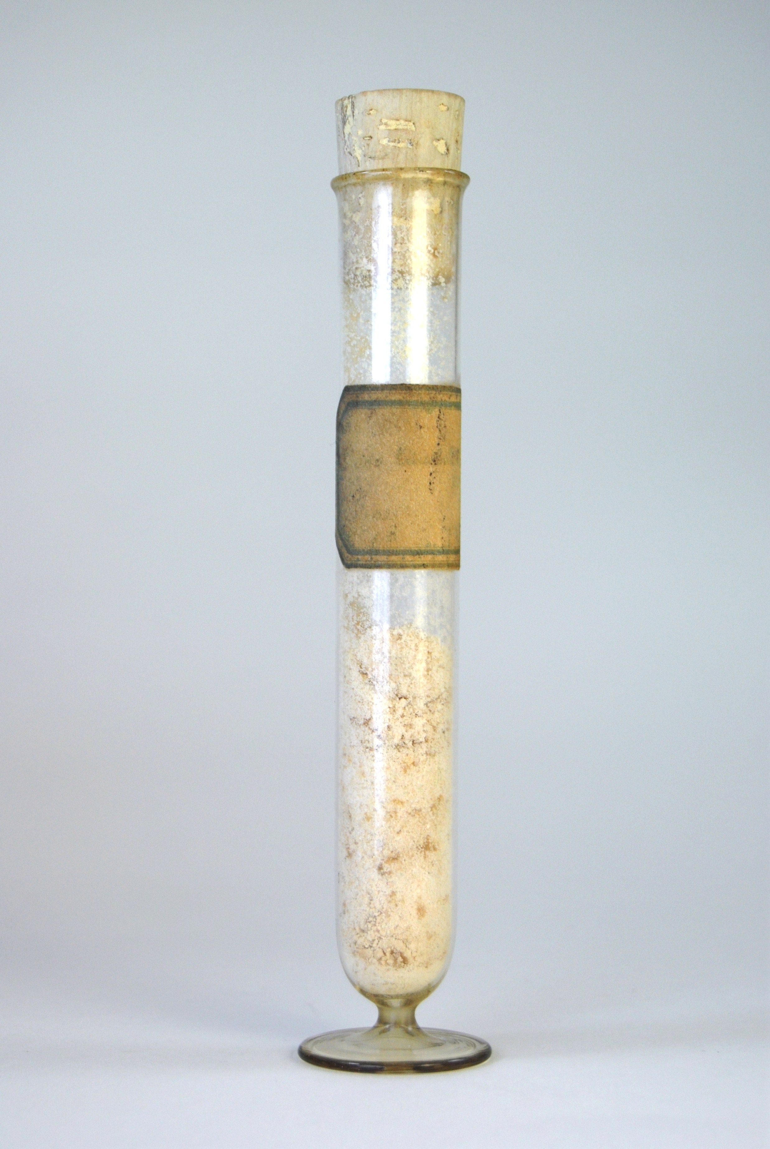 anidride canforica (prodotto chimico, di sintesi) di Ugo Schiff (laboratorio) - scuola chimica fiorentina (metà/ inizio XIX/ XX)
