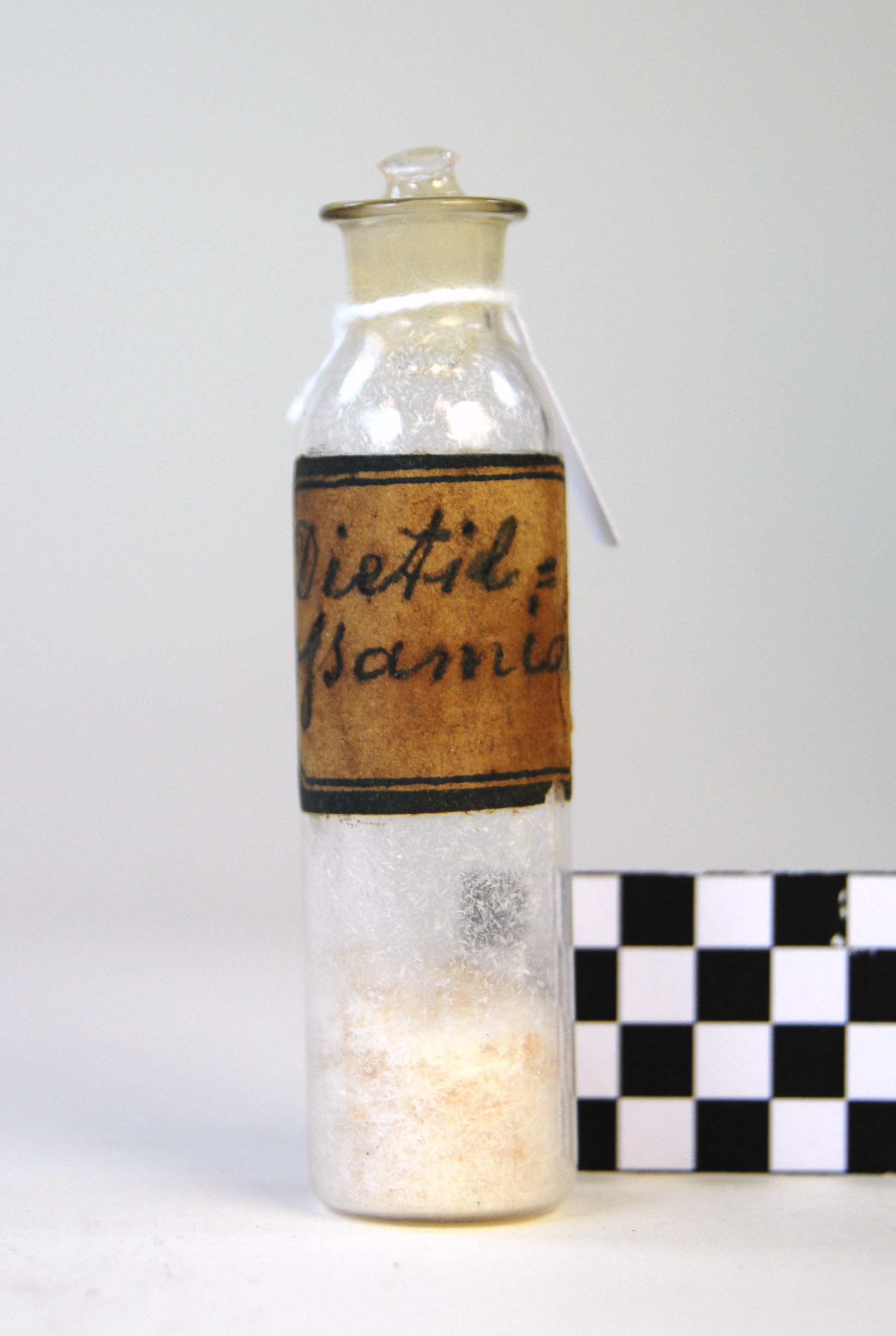 dietilossamide (prodotto chimico, di sintesi) di Ugo Schiff (laboratorio) - scuola chimica fiorentina (metà/ inizio XIX/ XX)