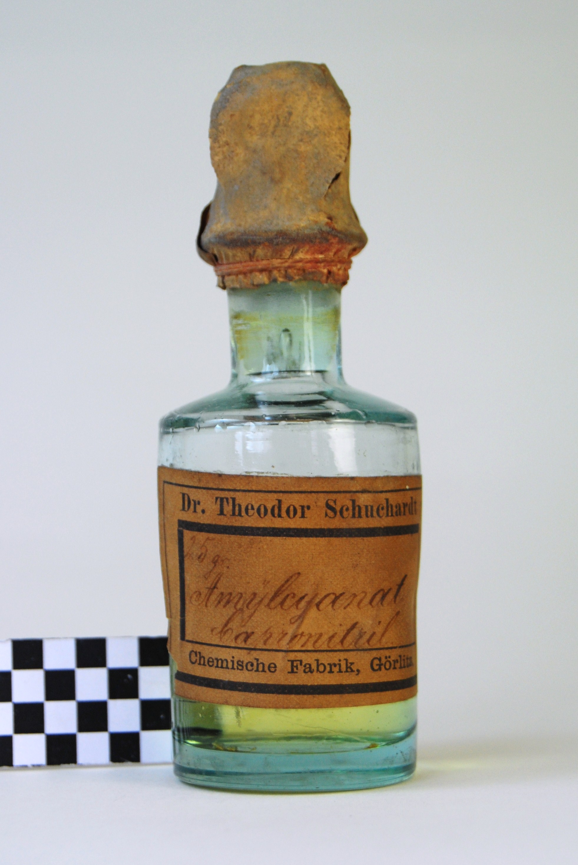 amilcianato capronitrilico (prodotto chimico, di sintesi) di Ugo Schiff (laboratorio) - scuola chimica fiorentina (metà/ inizio XIX/ XX)