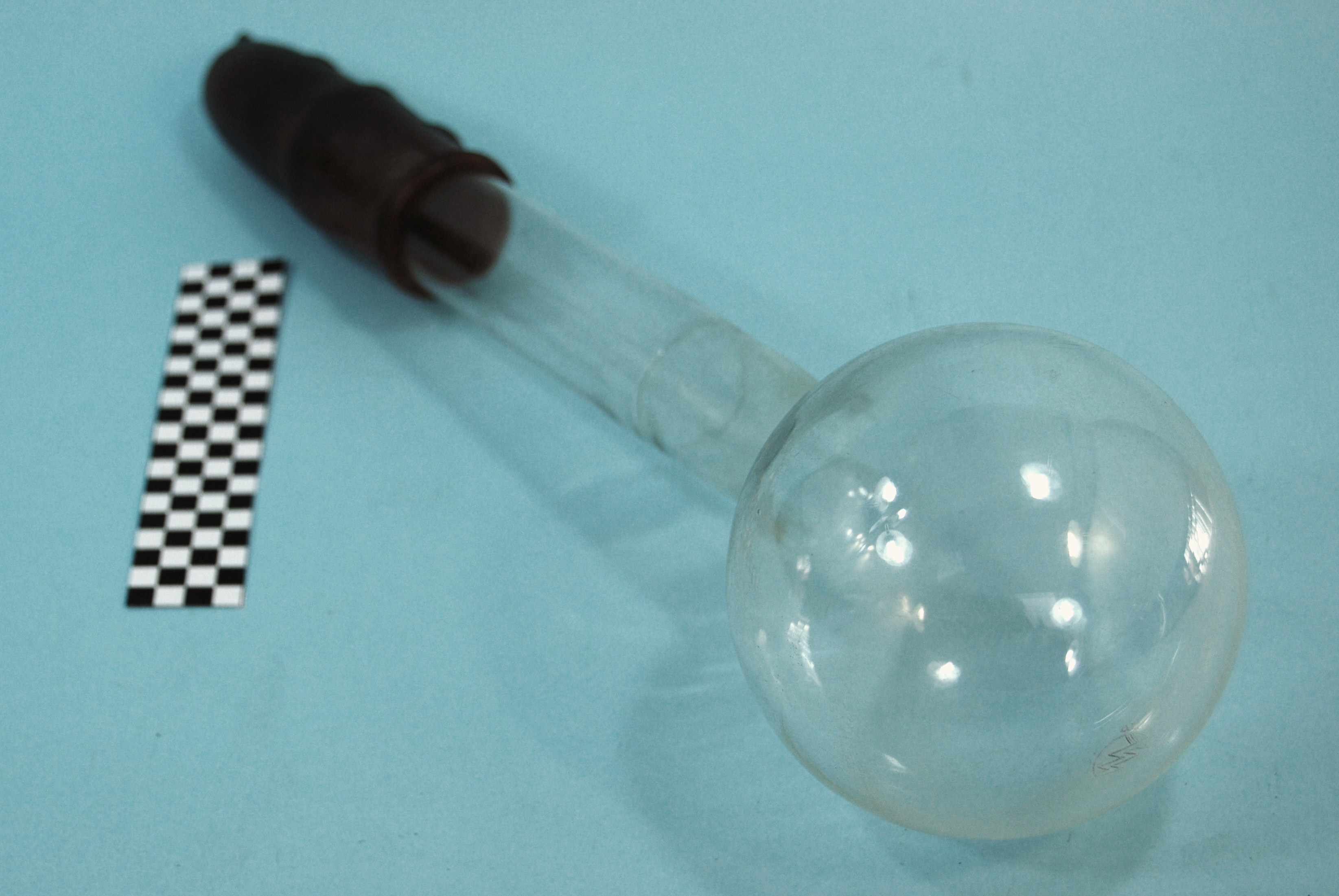 sfera, di attivazione dell'acqua di Giorgio Piccardi (laboratorio) - scuola chimica fiorentina (terzo quarto XX)