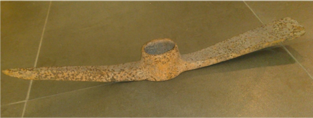 piccone (sec. XIII post)