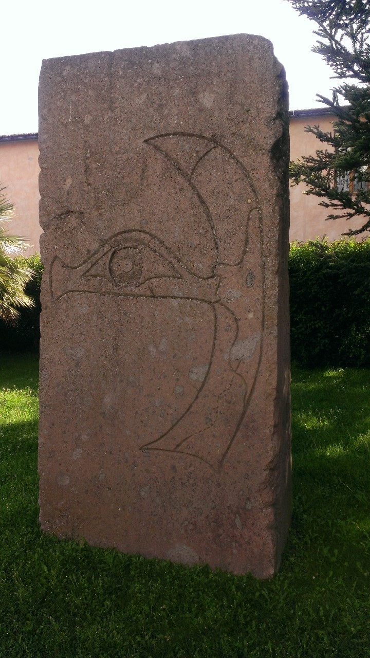 La pietra vi guarda (scultura) di Baruchello Gianfranco (sec. XX)