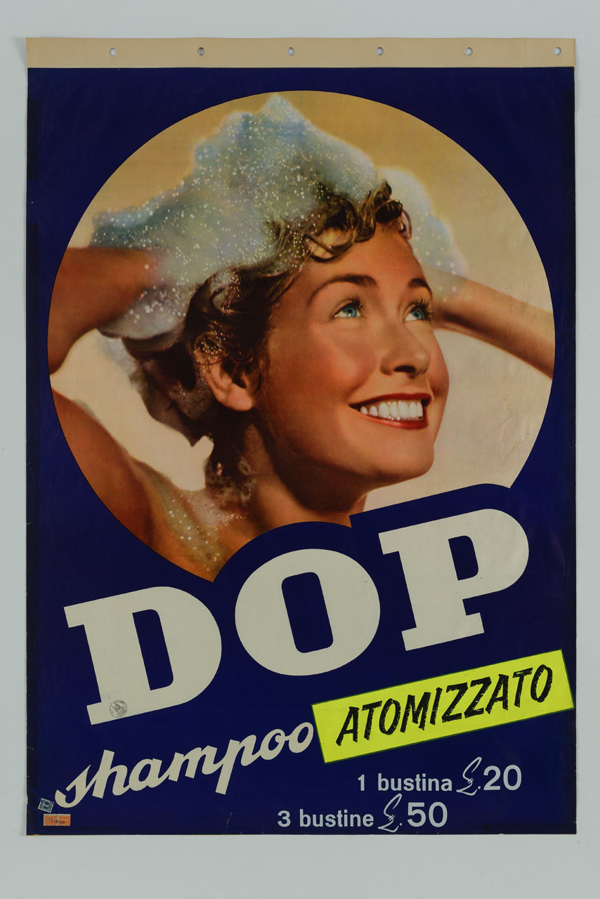 figura femminile sorridente intenta nel lavaggio dei capelli, su fondo blu (manifesto) - ambito italiano (sec. XX)