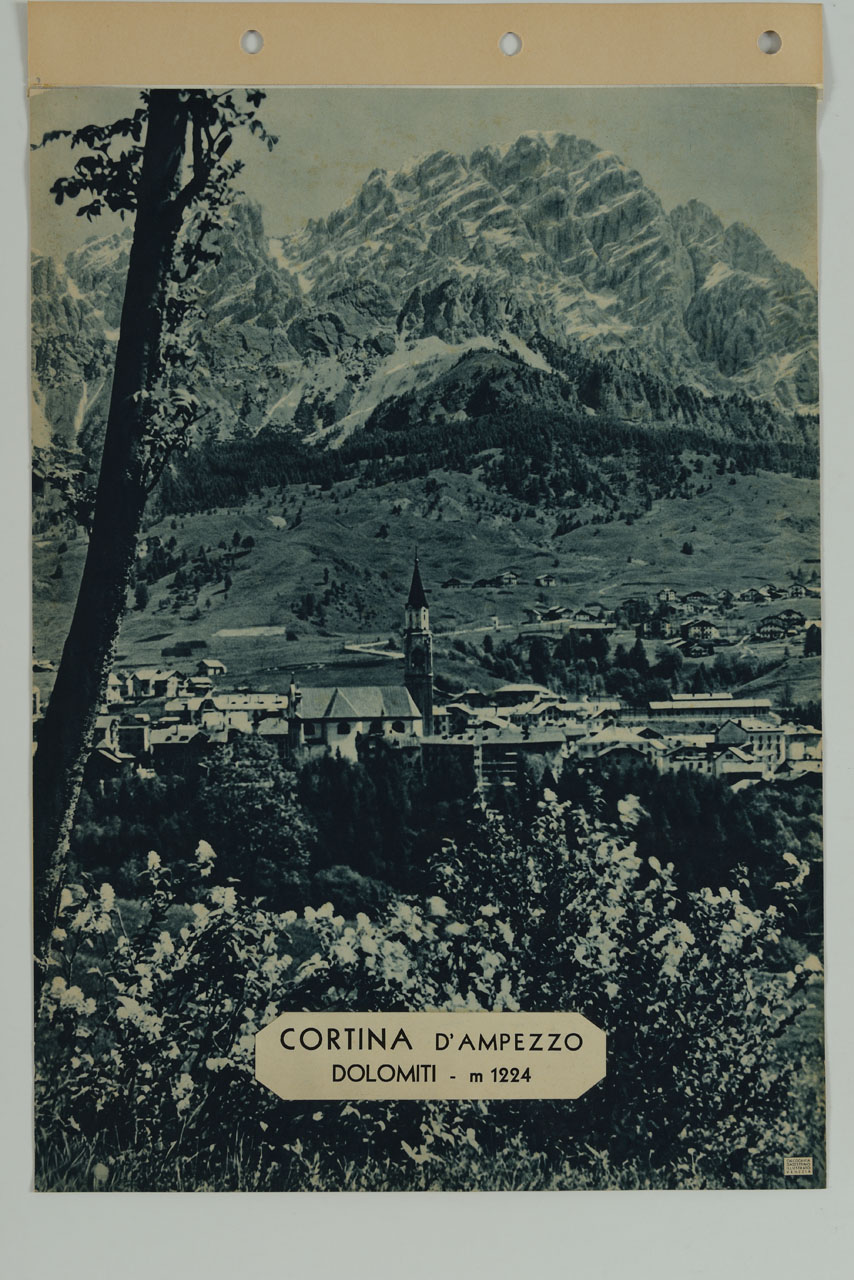 veduta di Cortina d’Ampezzo con monte Cristallo sul fondo (manifesto) - ambito italiano (sec. XX)