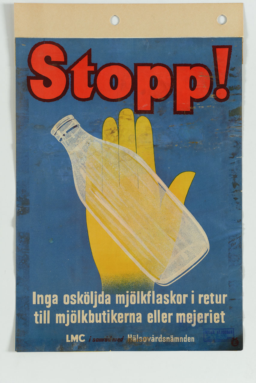 mano fa stop a una bottiglia di vetro trasparente (manifesto) - ambito russo (sec. XX)