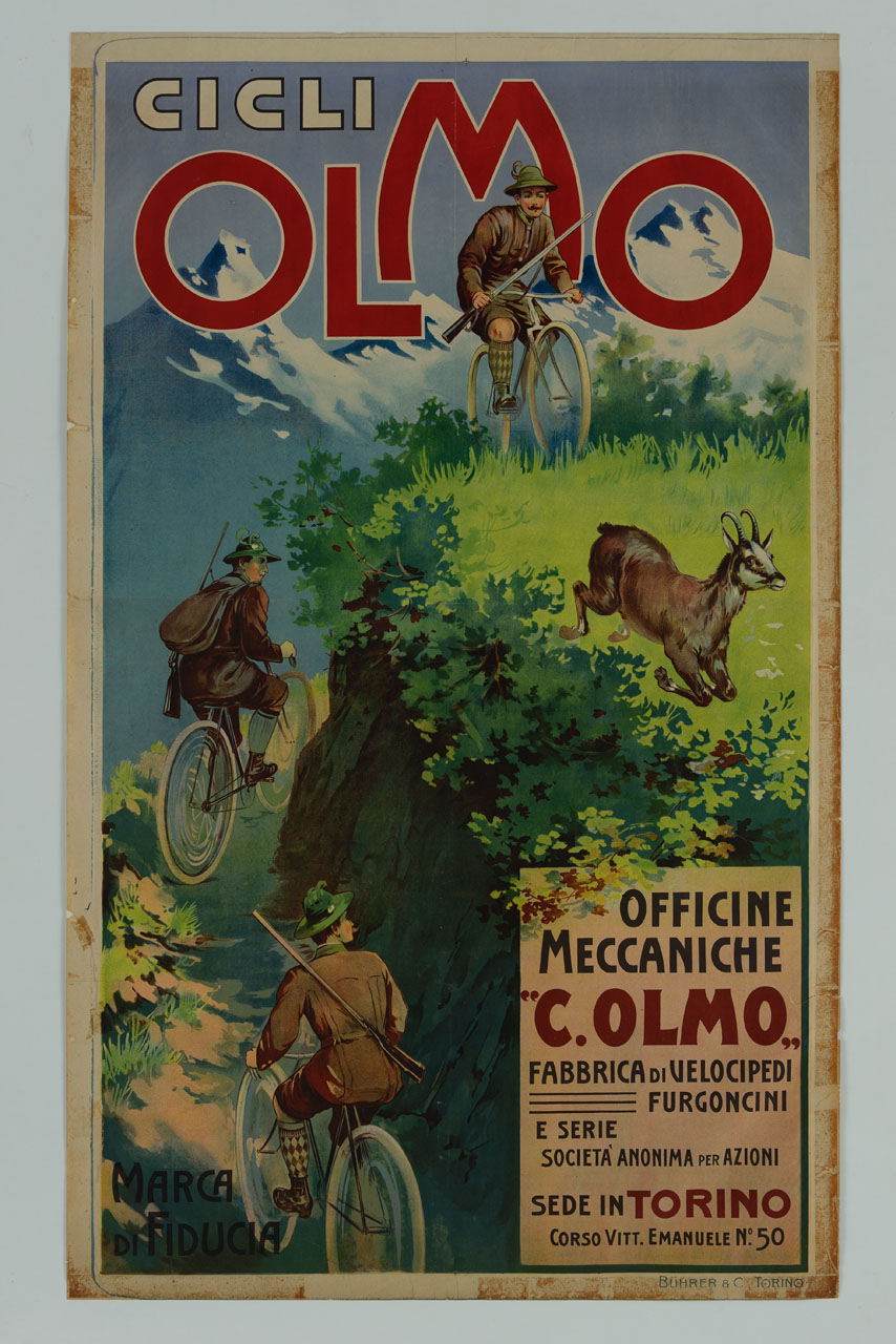 tre cacciatori in bicicletta inseguono stambecco per sentieri e prati sullo sfondo di una montagna (manifesto) - ambito piemontese (sec. XX)