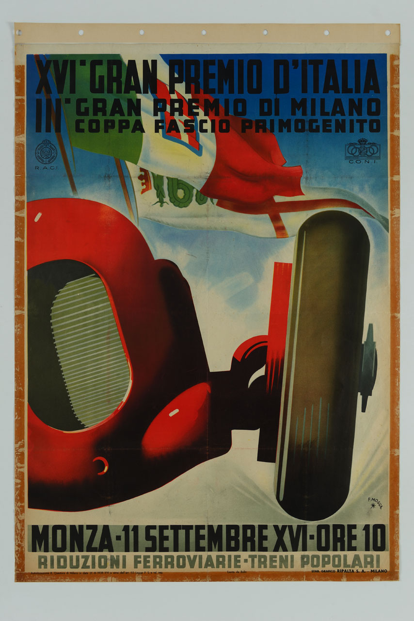 parte anteriore di automobile da corsa sullo sfondo delle bandiere dell'Italia e di Milano (manifesto) di Mosca Franco (sec. XX)