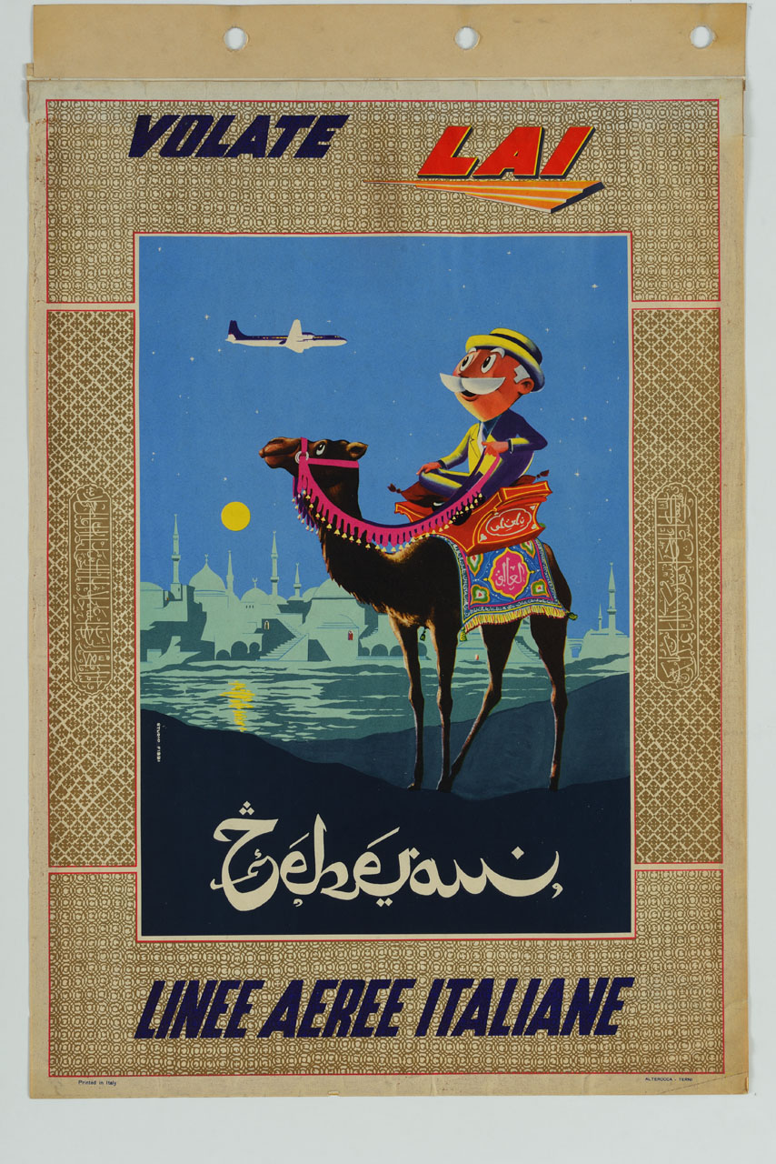 veduta di uomo su cammello sovrastato da un aereo in volo sullo sfondo di una veduta di città in riva al mare illuminata dalla luna piena (manifesto) di Studio Fibbi - ambito italiano (sec. XX)