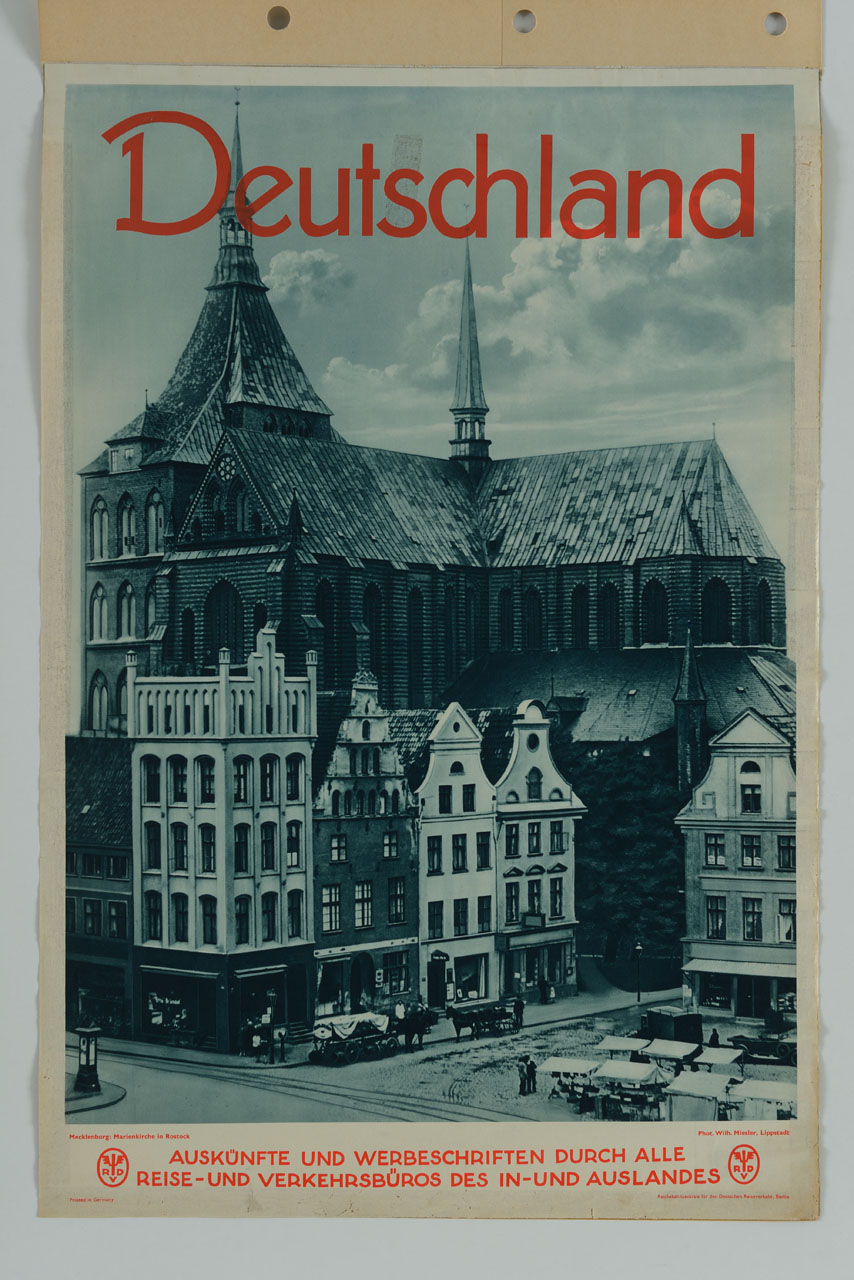 veduta della chiesa di Santa Maria di Rostock (manifesto) di Miesler Wilh - ambito tedesco (metà sec. XX)