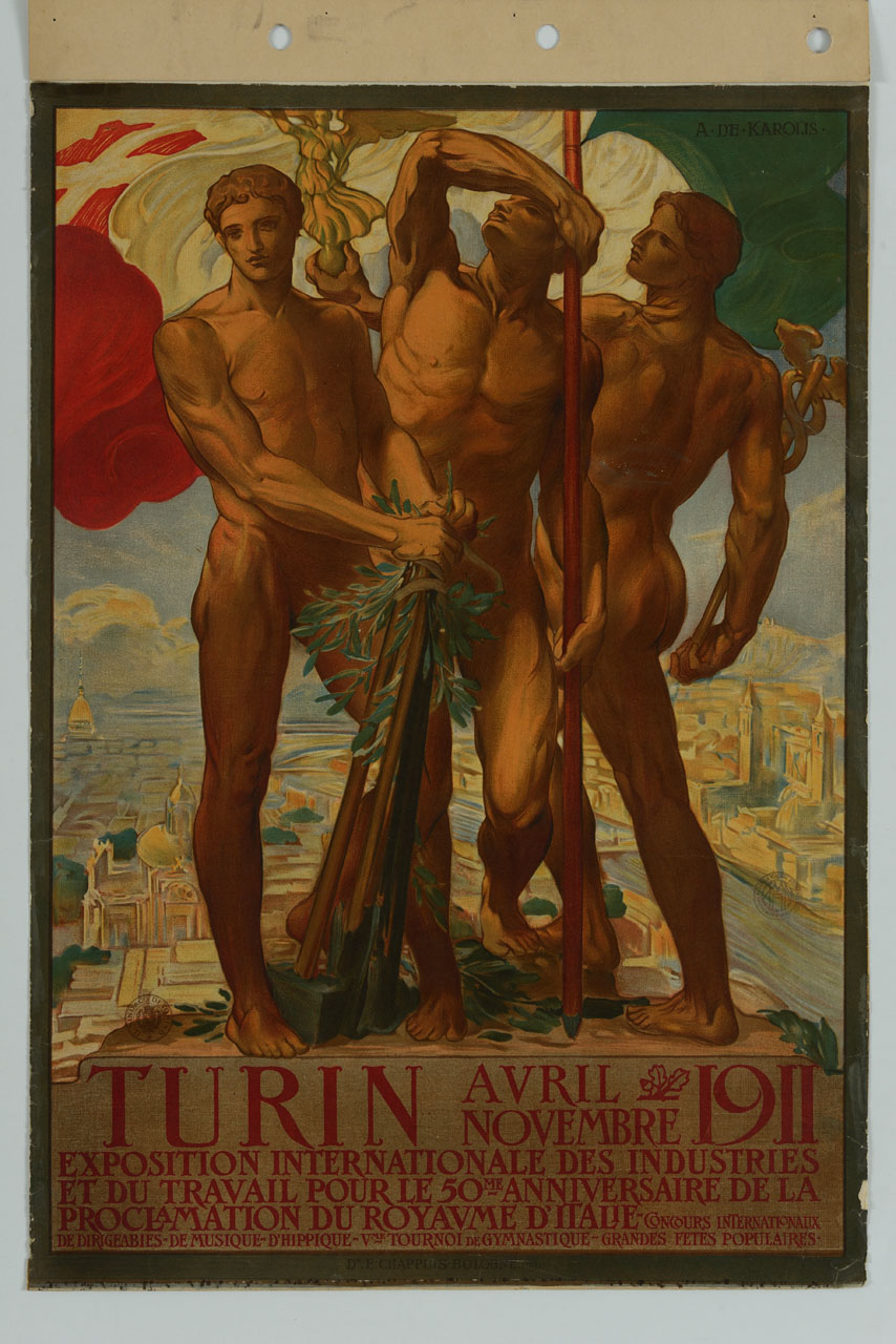 tre uomini nudi con bandiera italiana personificano il Lavoro, l'Italia ed il Commercio sullo sfondo della città di Torino (manifesto) di De Carolis Adolfo (sec. XX)