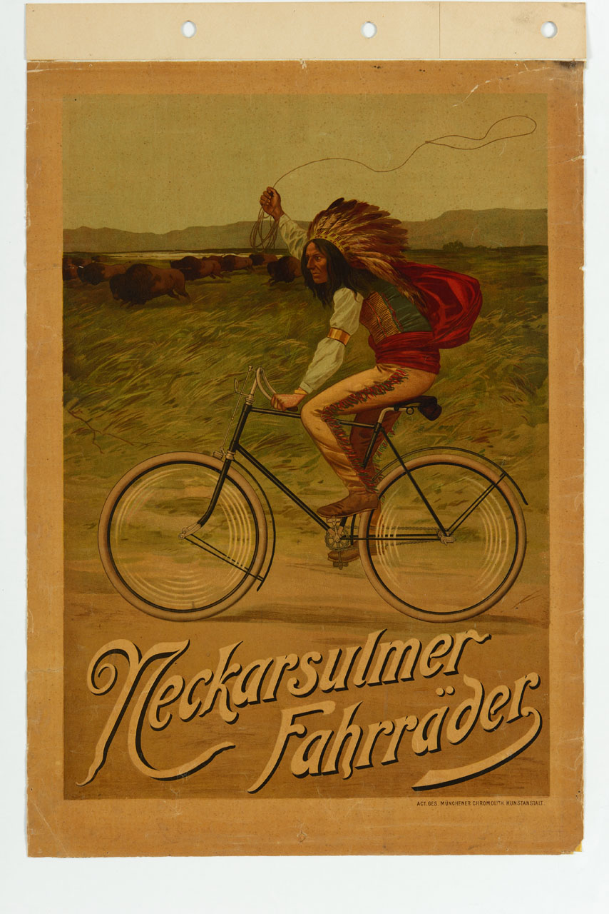 nativo americano con cappello di piume e lazo insegue in bicicletta un branco di bisonti (manifesto) - ambito tedesco (secc. XIX/ XX)