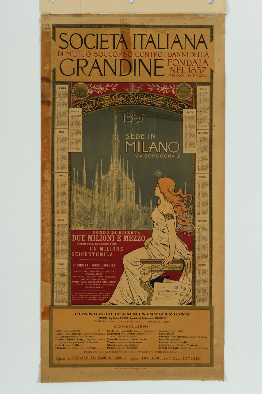 donna con bracciale a forma di serpente guarda verso le guglie del duomo di Milano (calendario) - ambito italiano (sec. XX)