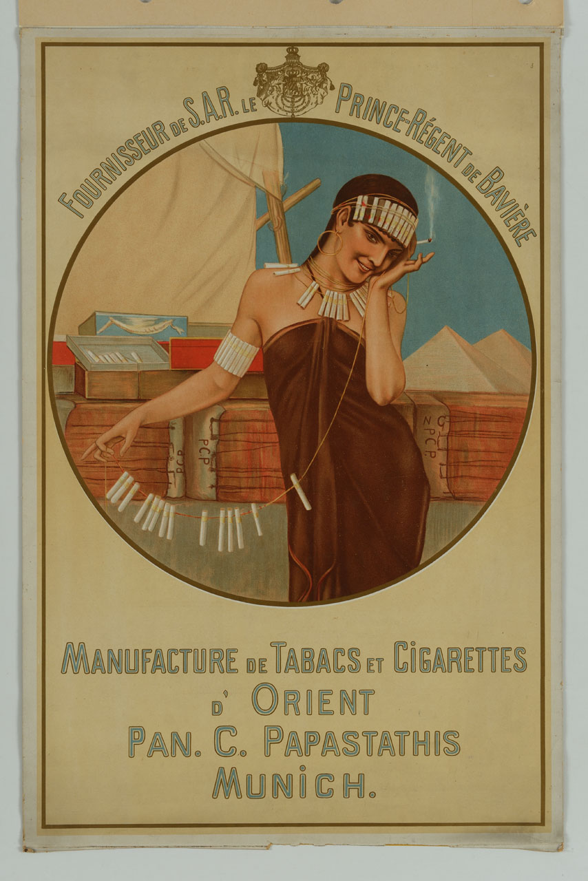 donna con sigaretta accesa e collana, bracciale e corona di sigarette sullo sfondo di una vela e delle piramidi (manifesto) - ambito tedesco (sec. XX)