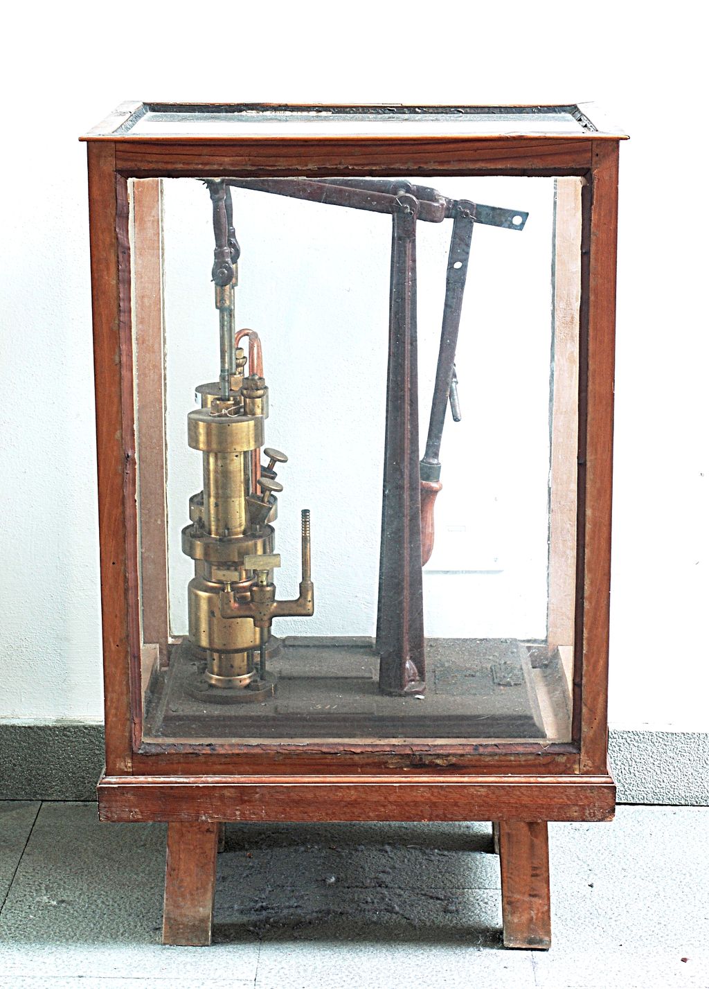 pompa, pneumatica di Guericke a due cilindri di Guericke Otto Von, Elmstrom Works Pulsometer & Co,  (sec. XX)
