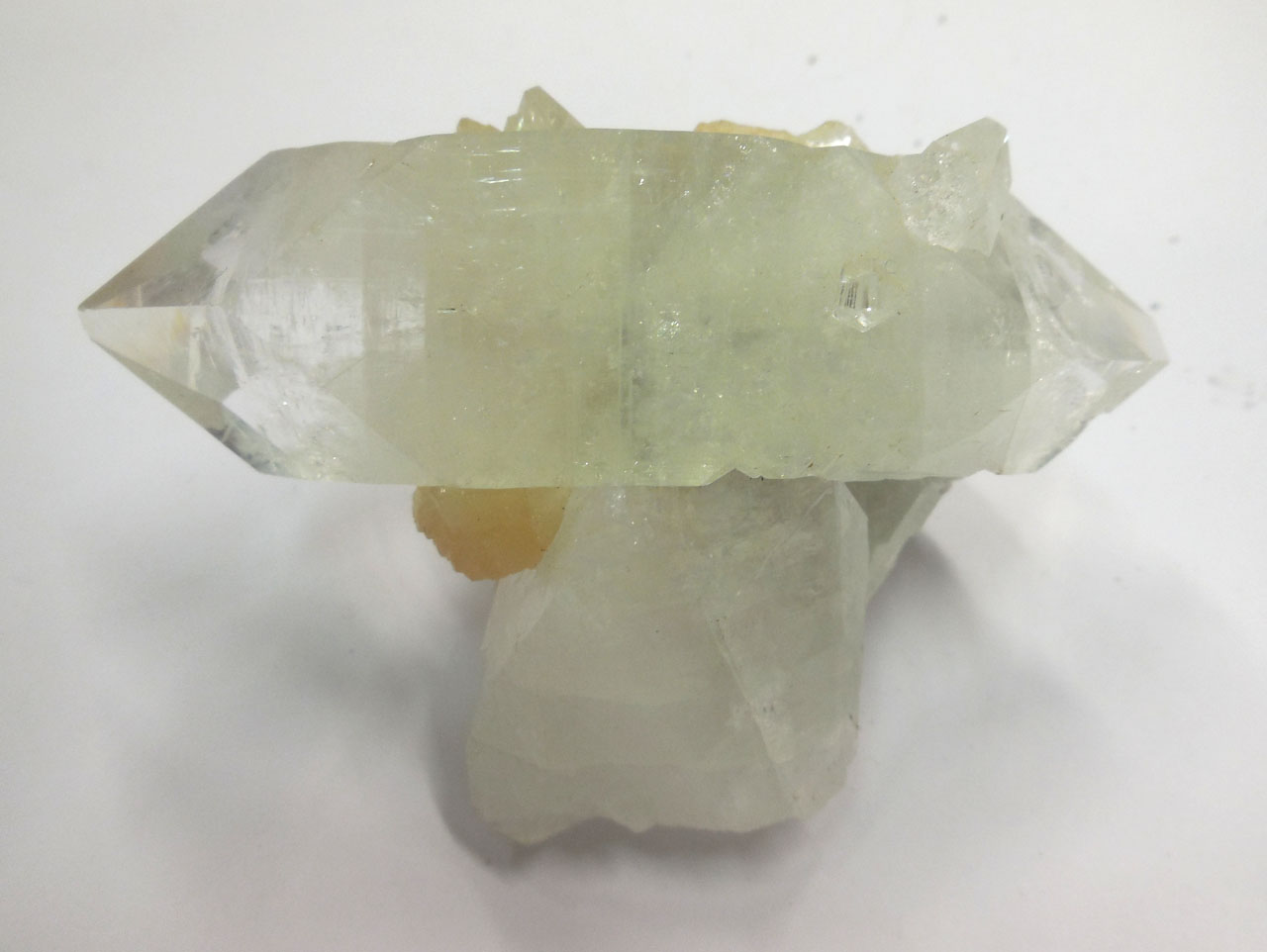 Fluorapofillite (esemplare)