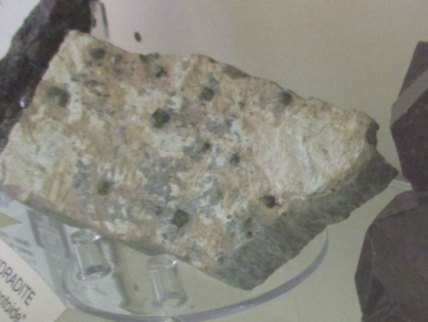 Andradite (esemplare)