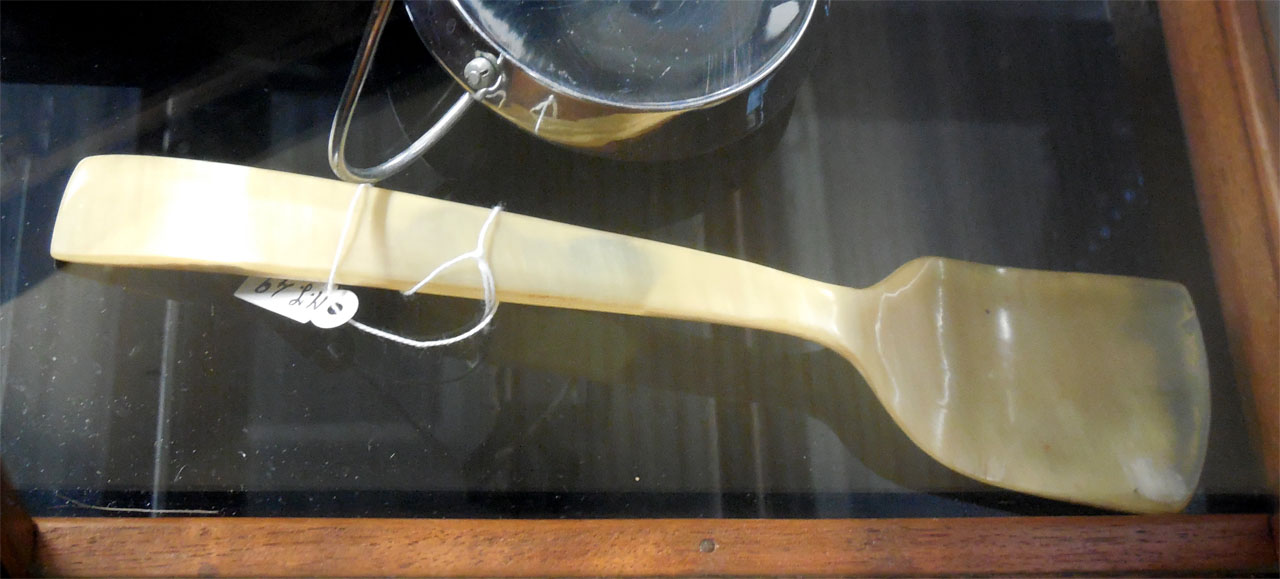 cucchiaio per bilancia (sec. XX)