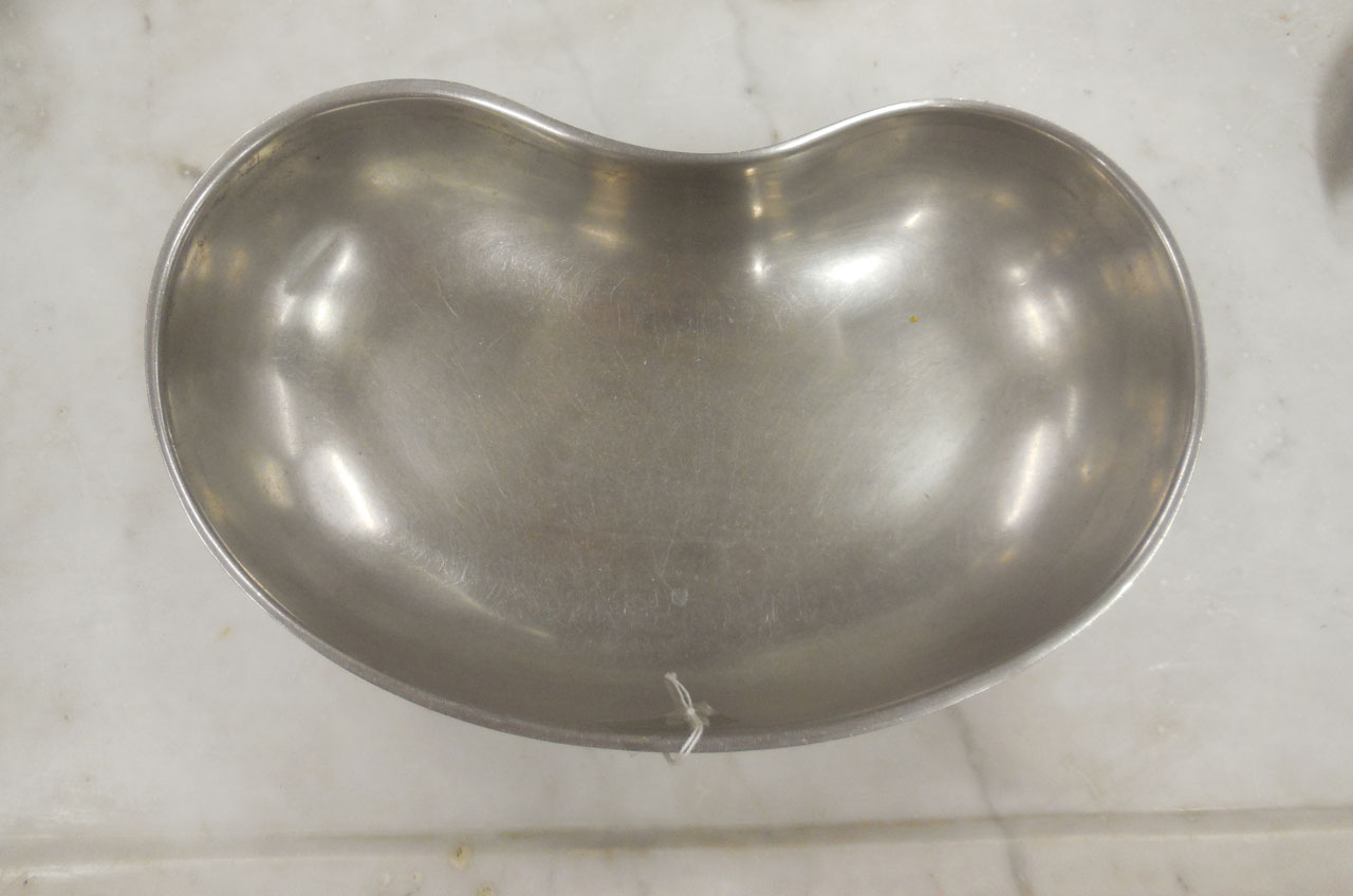 bacinella, reniforme (sec. XX)