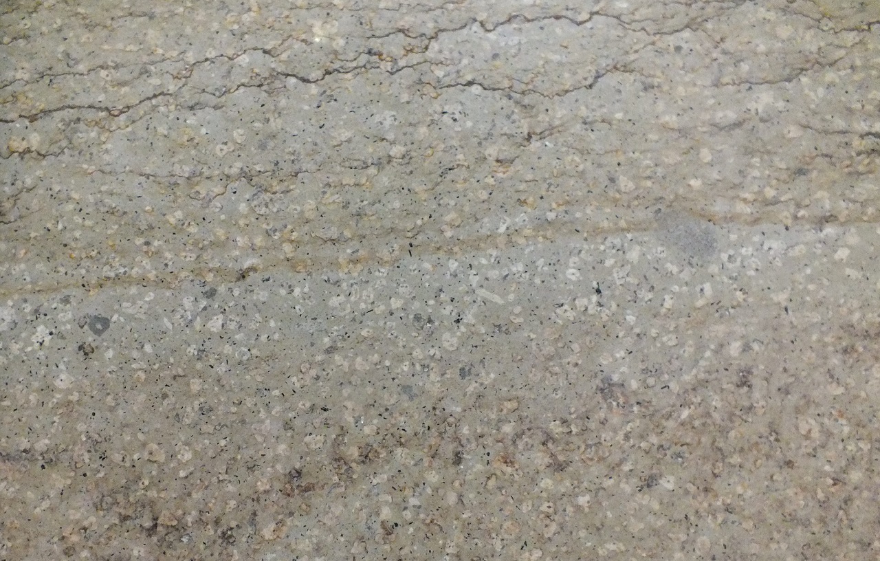 Trachite Giallo Venata (collezione)