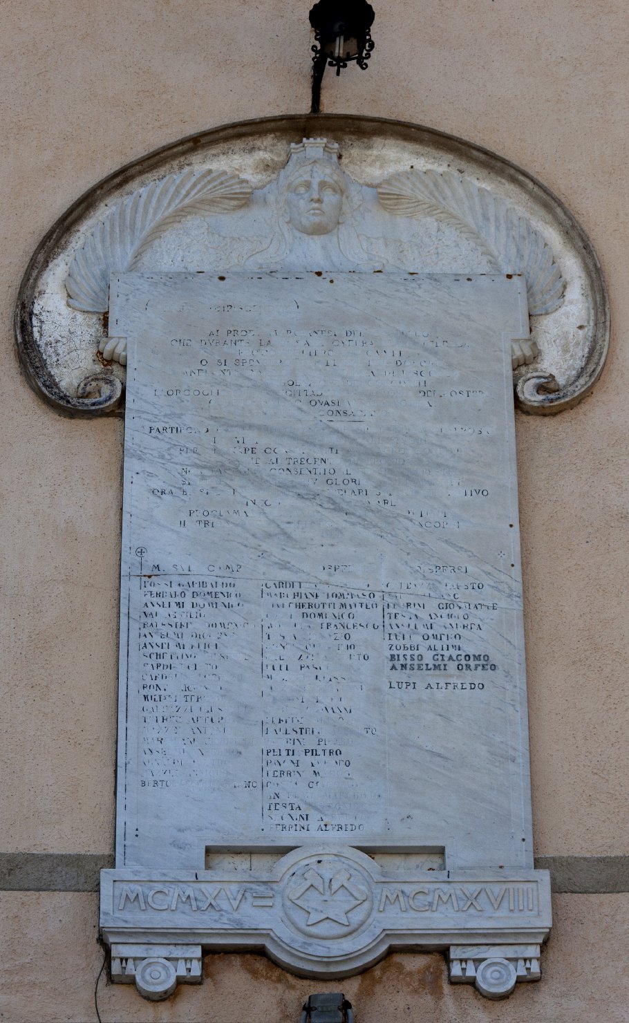 allegoria della Patria (monumento ai caduti - a lapide) - ambito toscano (primo quarto sec. XX)