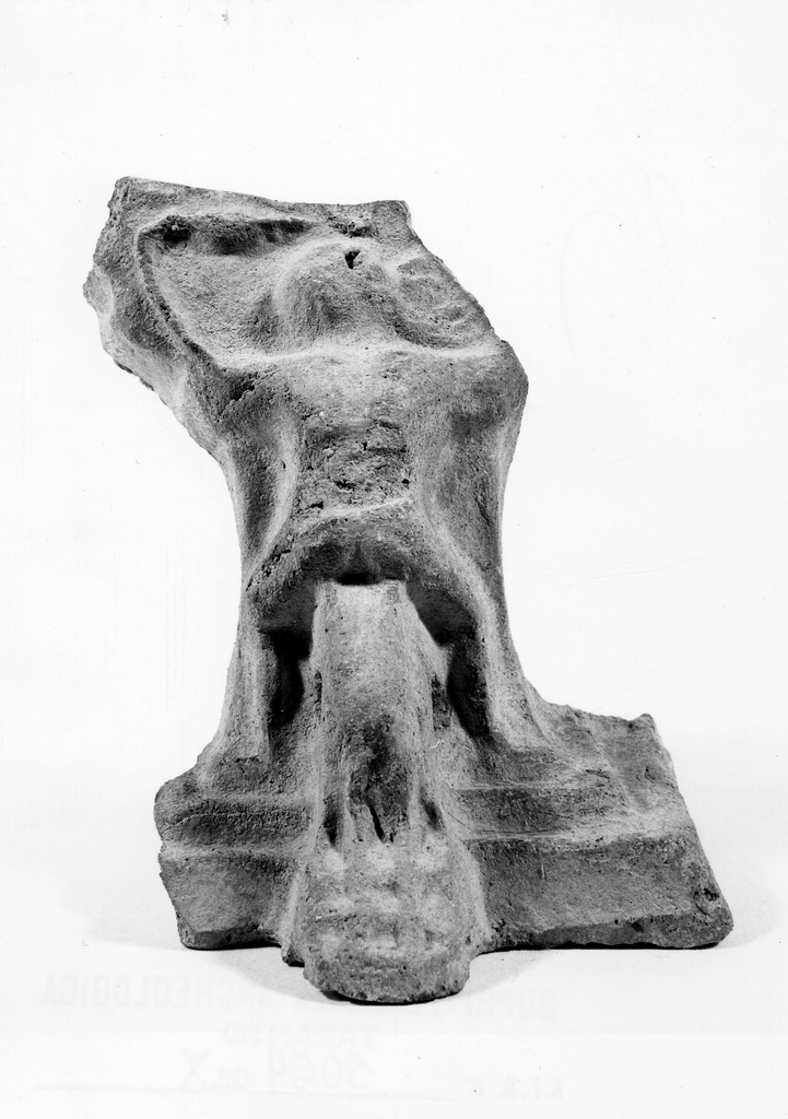 foculo/ supporto (sec. III a.C)